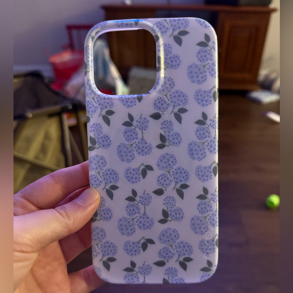 Blue Hydrangea Casely IPhone 16 Pro Max Case